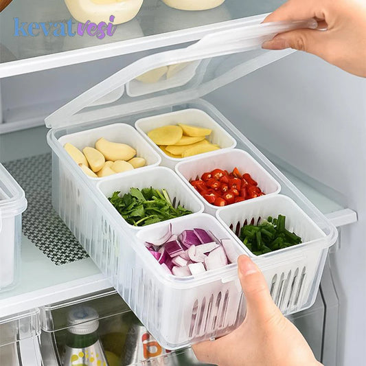 Tupperware 4/6 box