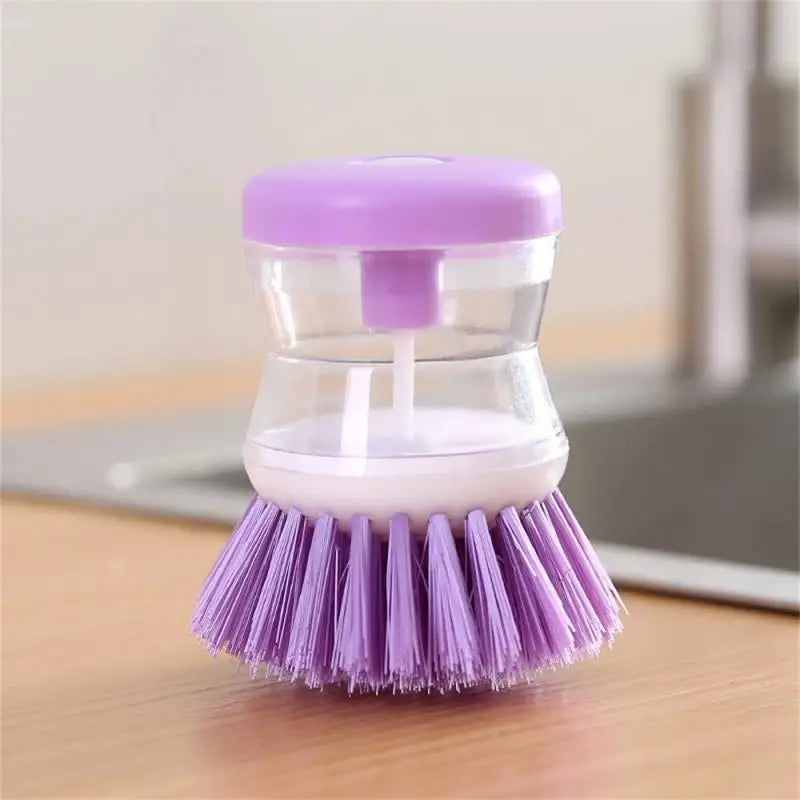 Brosse de nettoyage avec distributeur de savon intégrer